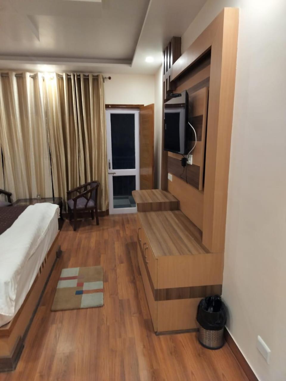 Summer Hill Resort Chail Exterior photo
